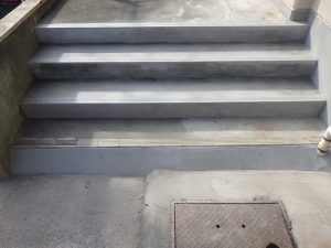 【横浜市　福祉施設】職員用外階段　亀裂修理を伴う改修